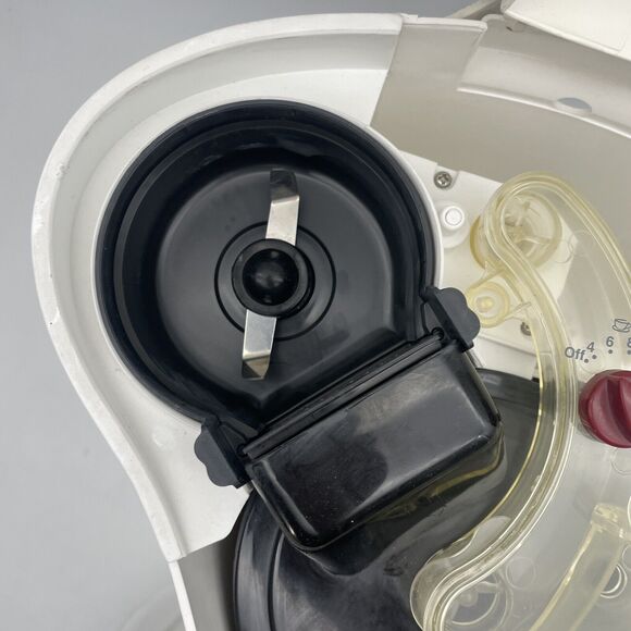 Cuisinart Automatic Grind & Brew DGB-300 10 Cup Coffee Maker - Picture 12 of 16